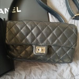 Chanel Caviar leather Bum Bag